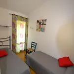 Cozy Flat With Private Garden