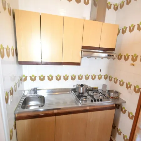 Apartment Cozy Flat With Private Garden Bibione