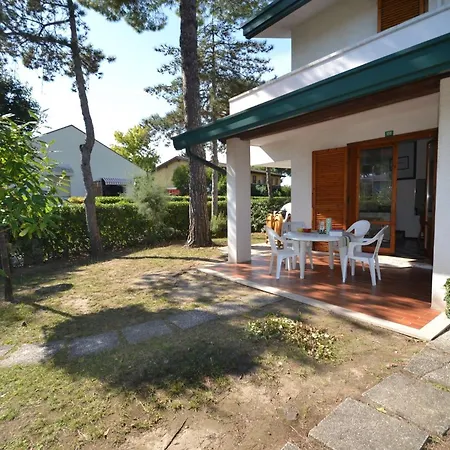 Cozy Flat With Private Garden